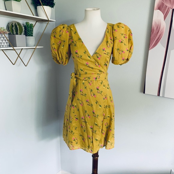 NWT! LPA • Heidi Dress in Little Roses • SZ XS • Retail $228 - Picture 4 of 15